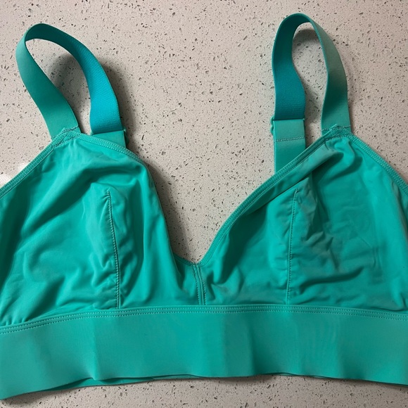 Parade bras! - Picture 5 of 9